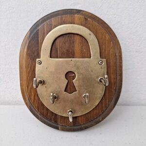 Vintage Brass Padlock Shaped Wall Key Holder Solid Wood Plaque 5 Hooks Hanging